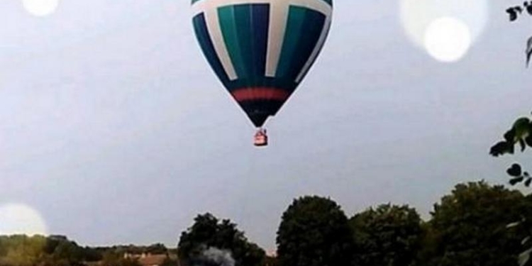 Пренебрегли штормовым предупреждением: на Кировоградщине воздушный шар с людьми забросило на деревья