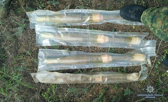 На Николаевщине в лесополосе рядом с полигоном пастух нашел современные боевые снаряды 1