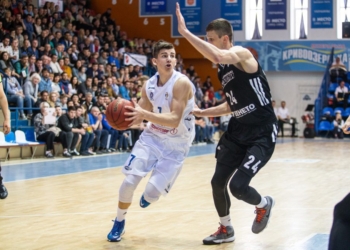 МБК «Николаев» заключил новый контракт со своим 21-летним воспитанником Андреем Хохоником