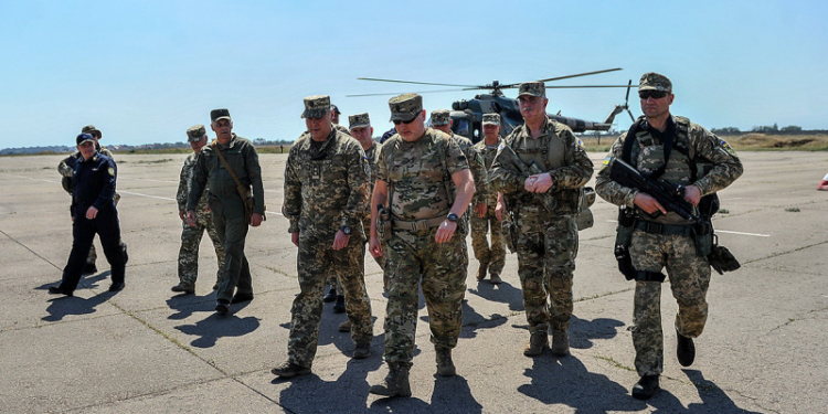 “Мы видим попытки РФ фактически начать военно-экономическую блокаду Азовского побережья Украины” – секретарь СНБО Турчинов