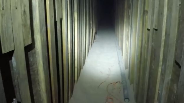 В США в подвале ресторана обнаружили вход в "наркотический" тоннель в Мексику 1