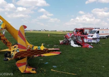 Перед авиашоу в Румынии столкнулись два самолета, есть погибший