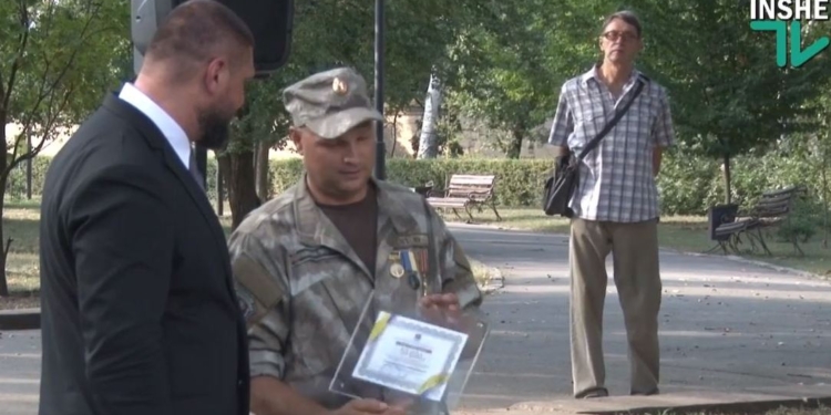 В Николаеве 30 ветеранам АТО вручили сертификаты на 50 тыс.грн. каждый – для открытия своего дела