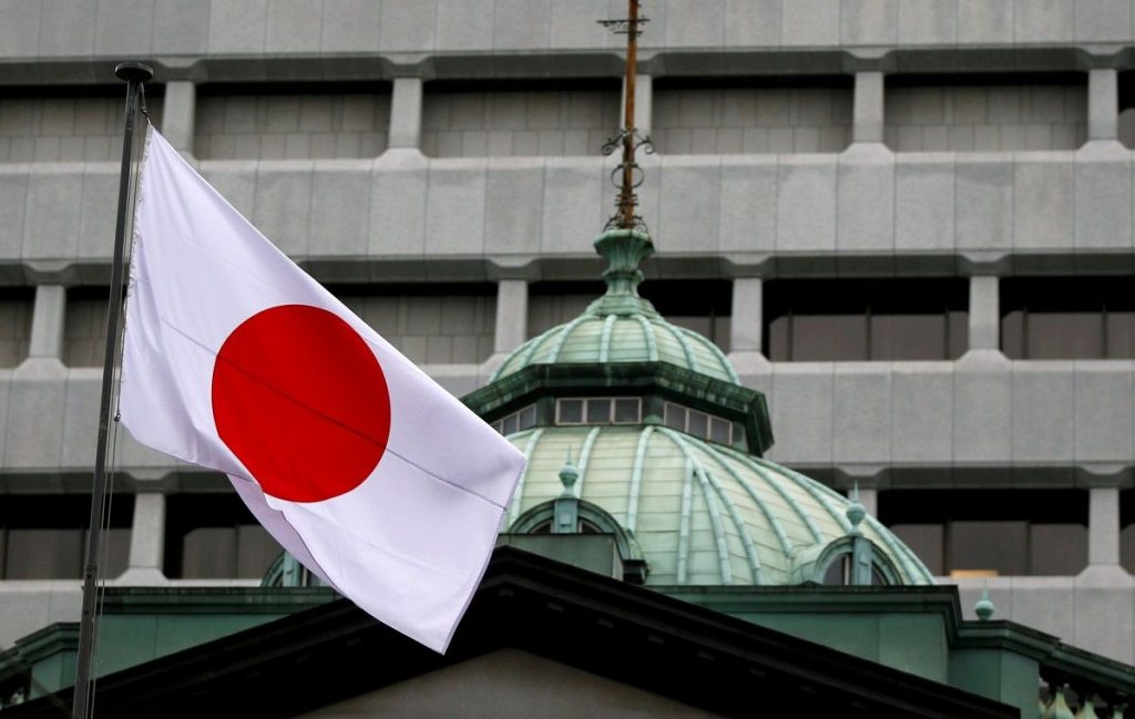 В Японии создали секретариаты по вопросам передачи трона 1