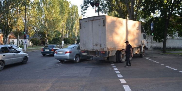 Начальник Николаевского райотдела полиции стал участником ДТП в центре Николаева – СМИ