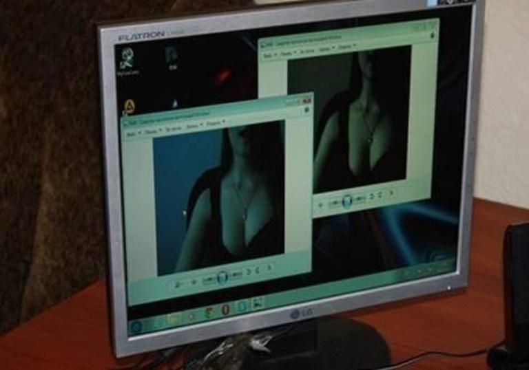 В Днепропетровской области ликвидировали сеть онлайн-порностудий 1