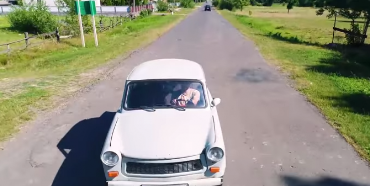 Ни копейки Маску и 10 грн. на 100 км. На Закарпатье изобретатель создал свою “Теслу”