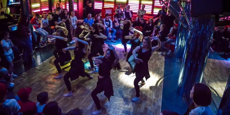 «Мы не просто научим тебя танцевать!» – молодежный клуб Slice готовит для николаевцев супер-шоу