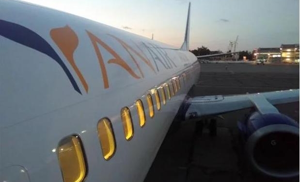 Не понос, так золотуха: после 13-часовой задержки рейса украинские туристы прилетели в Грузию… без багажа