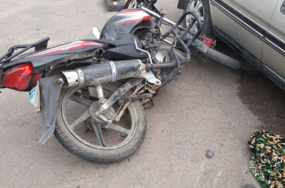 В Братском столкнулись мотоцикл и легковушка – двое пострадавших в больнице