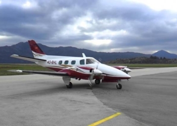 В США на территорию базы ВВС упал гражданский самолет – есть погибшие