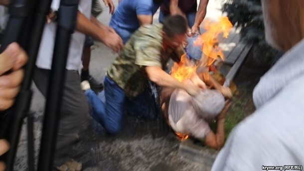 В Симферополе крымский татарин совершил самоподжог