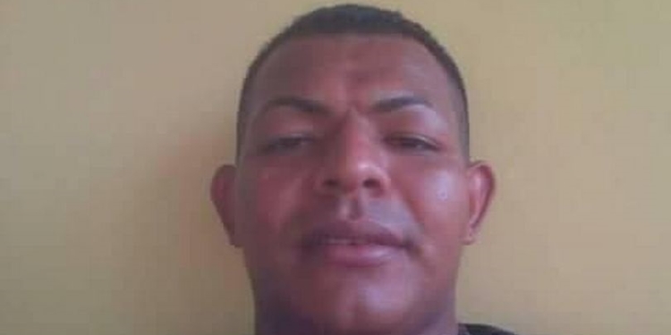 Не повезло. Мужчина прикинулся мертвым и отправил фото жадной сварливой жене. Но его рассекретили