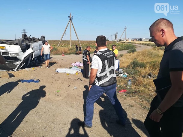 В Запорожской области КамАЗ врезался в маршрутку - 6 погибших, в том числе 5 детей 2