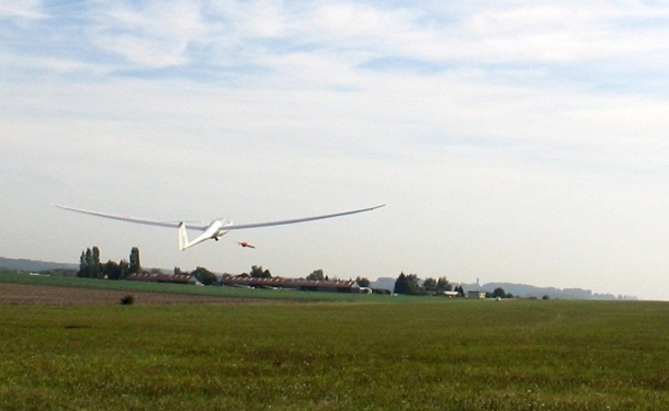 Во Франции потерпел крушение планер: двое погибших