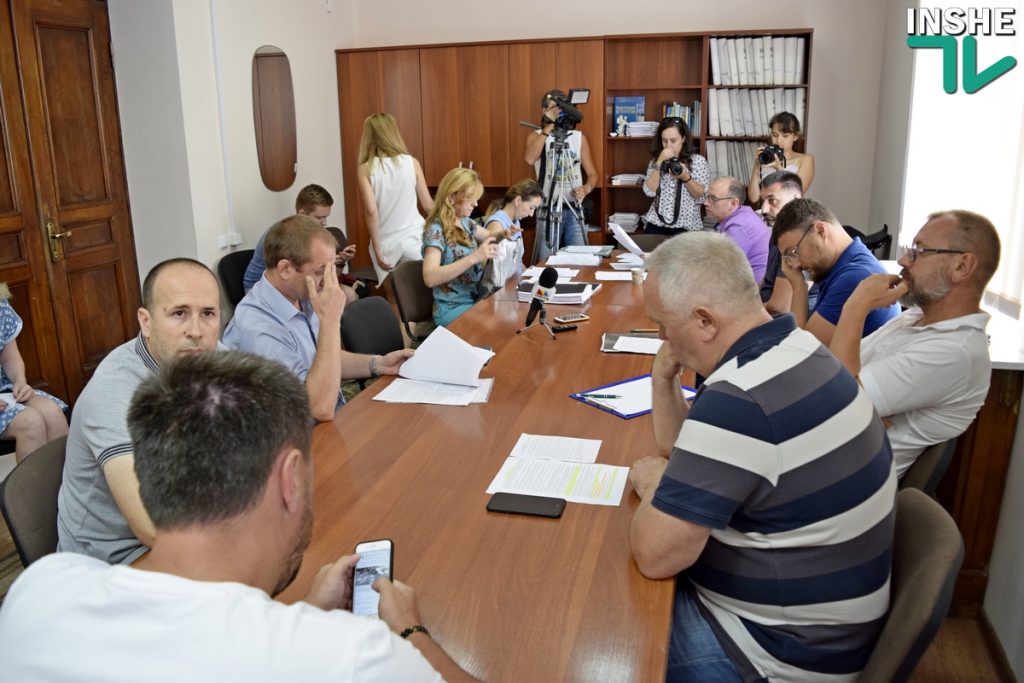 Депутатская комиссия по этике попросила Сенкевича назначить служебное расследование по удержанию в кабинете бухгалтера ЖКХ 1