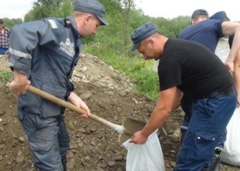 Оползень в Карпатах. Заблокирован проезд к 5 селам