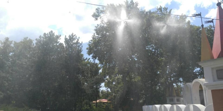 Уголок спасения от жары теперь появился и в детском городке «Сказка»