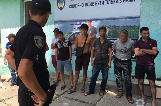В Коблево полиция задержала нелегалов из ближнего зарубежья