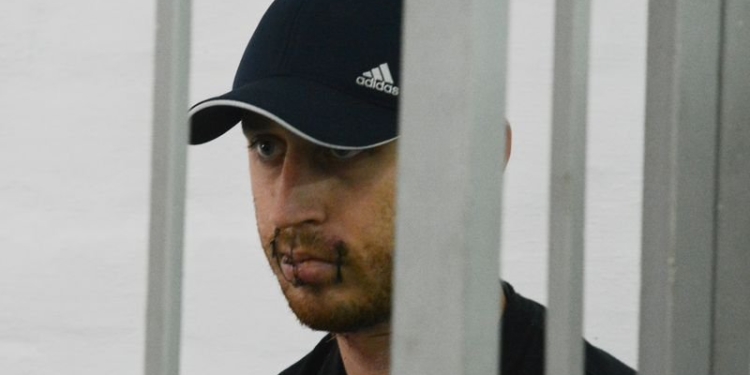 Николаевский рецидивист Богомятков отказался выходить из автозака и потребовал сделать закрытым заседание суда