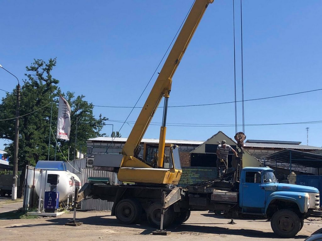 «Процесс пошел!» В Николаеве демонтировали незаконную газовую заправку 6