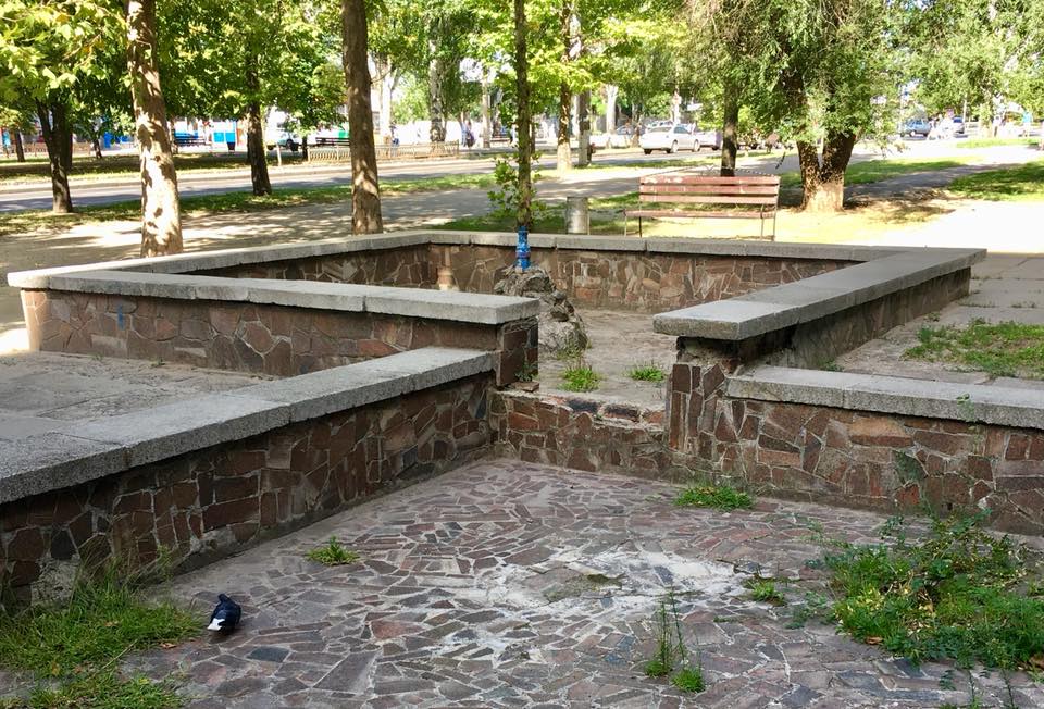 Николаевский фонтан с изящными «лебедями» отреставрируют 9