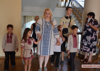 Многодетная мать-одиночка пригрозила поселиться в приемной у Сенкевича