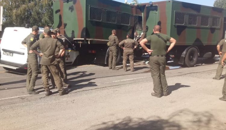 Колонна Нацгвардии из Одессы попала в ДТП по дороге в Киев 1