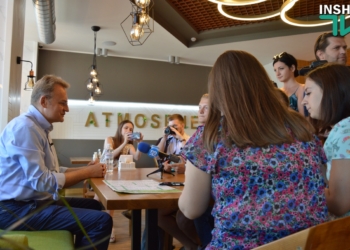 В Николаев приехал Садовой и расхвалил Сенкевича: Дороги ровнее, улицы светлее