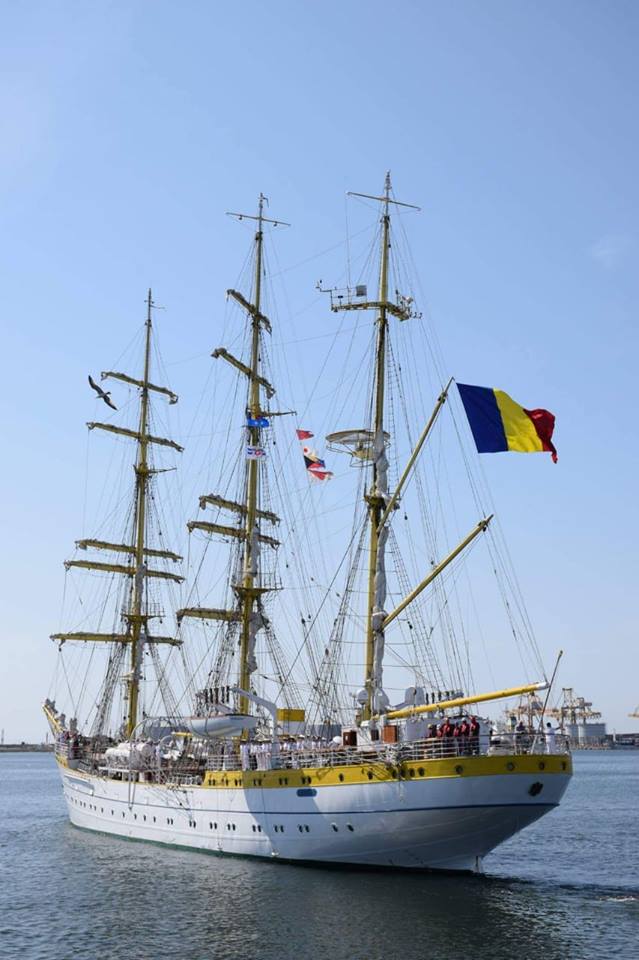 Курсанты Одесской морской академии проходят практику в Румынии и Португалии 1