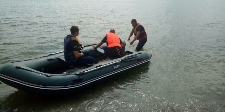 В Морском в 200 м от берега обнаружили тело женщины