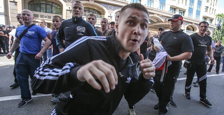 Проник в дом, связал хозяина, забрал деньги: за что разыскивается Титушко