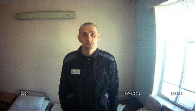 Адвокат Сенцова заявил, что на самом деле тот выглядит хуже, чем на последних фото