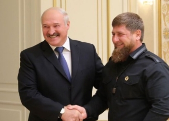 Лукашенко наградил Кадырова высшей государственной наградой Беларуси