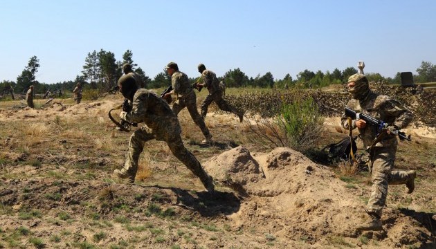 ОБНОВЛЕНО. Был бой. На Донбассе погибли 4 военнослужащих, еще 7 ранены 3