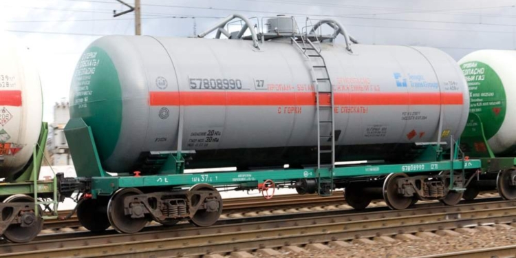 Cжиженный газ в Украину впервые поставили по железной дороге из Румынии