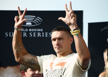 Усик о возможной смене гражданства: «Мне не нужно много паспортов, я с украинским могу ездить везде»