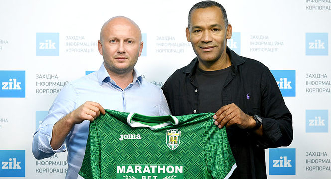 Украинский клуб заменил главного тренера экс-помощником Моуриньо