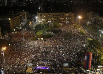 Нетаньяху назвал закон о еврейском государстве “не вредным” для меньшинств после 50-тысячного протеста в Тель-Авиве