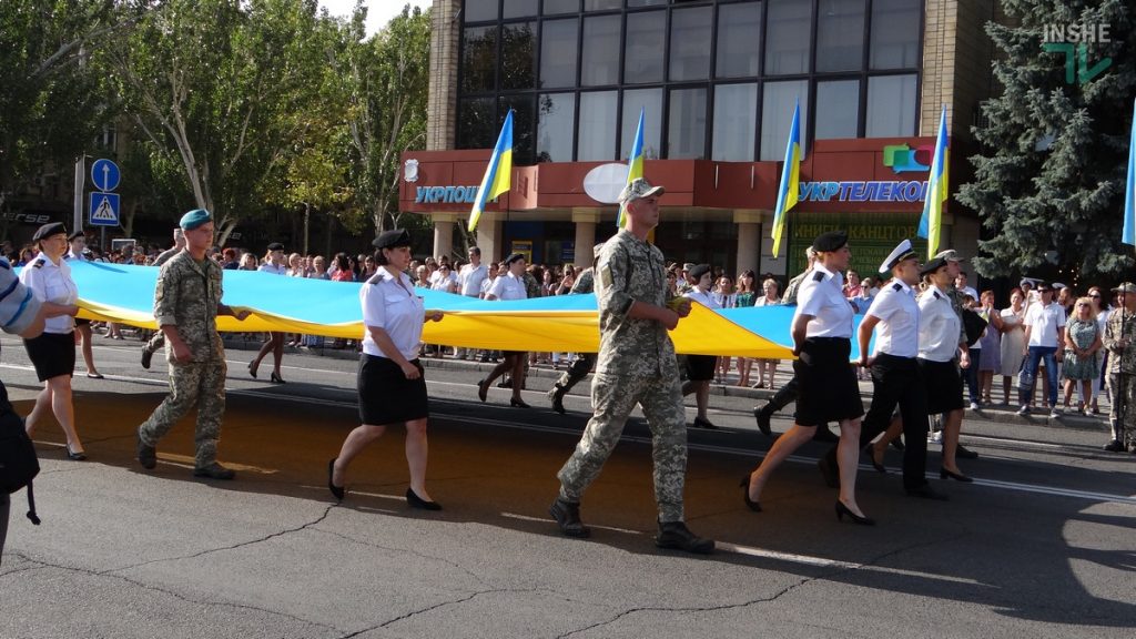 День Флага Украины в Николаеве: тысячи горожан вышли на Соборную площадь 10