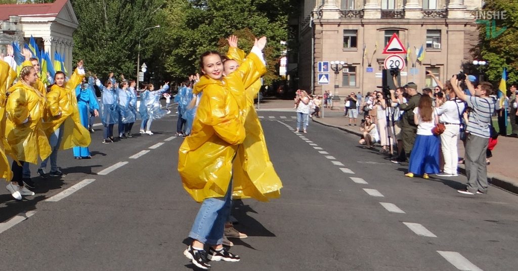 День Флага Украины в Николаеве: тысячи горожан вышли на Соборную площадь 28