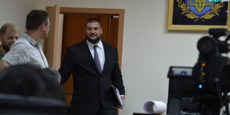 Савченко выполнит решение сессии и отчитается о своей работе, но в конце года: Я буду новатором