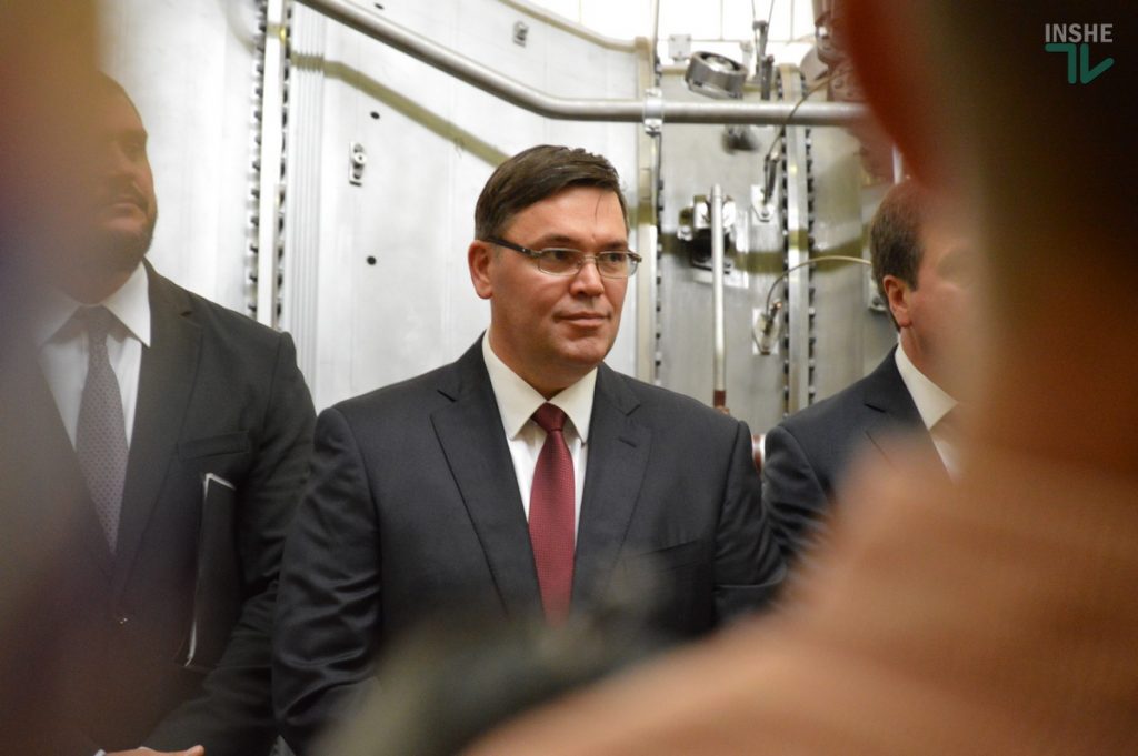В Николаеве Порошенко принял участие в испытаниях нового двигателя 13