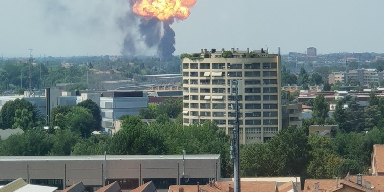 В аэропорту Болоньи прогремел мощный взрыв