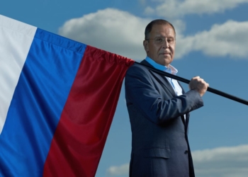 МИД России назвал фото Лаврова целебным и предложил прикладывать к «больным местам на планете»