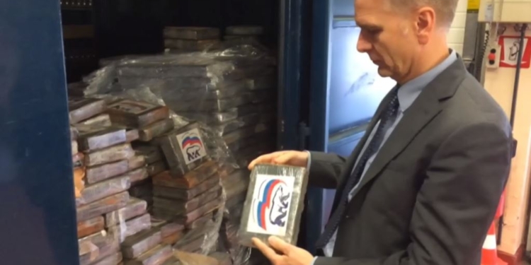 В Бельгии изъяли рекордную партию кокаина с логотипом партии Путина