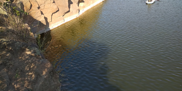 В Николаевской области парень нырнул в воду со скалы и не вынырнул