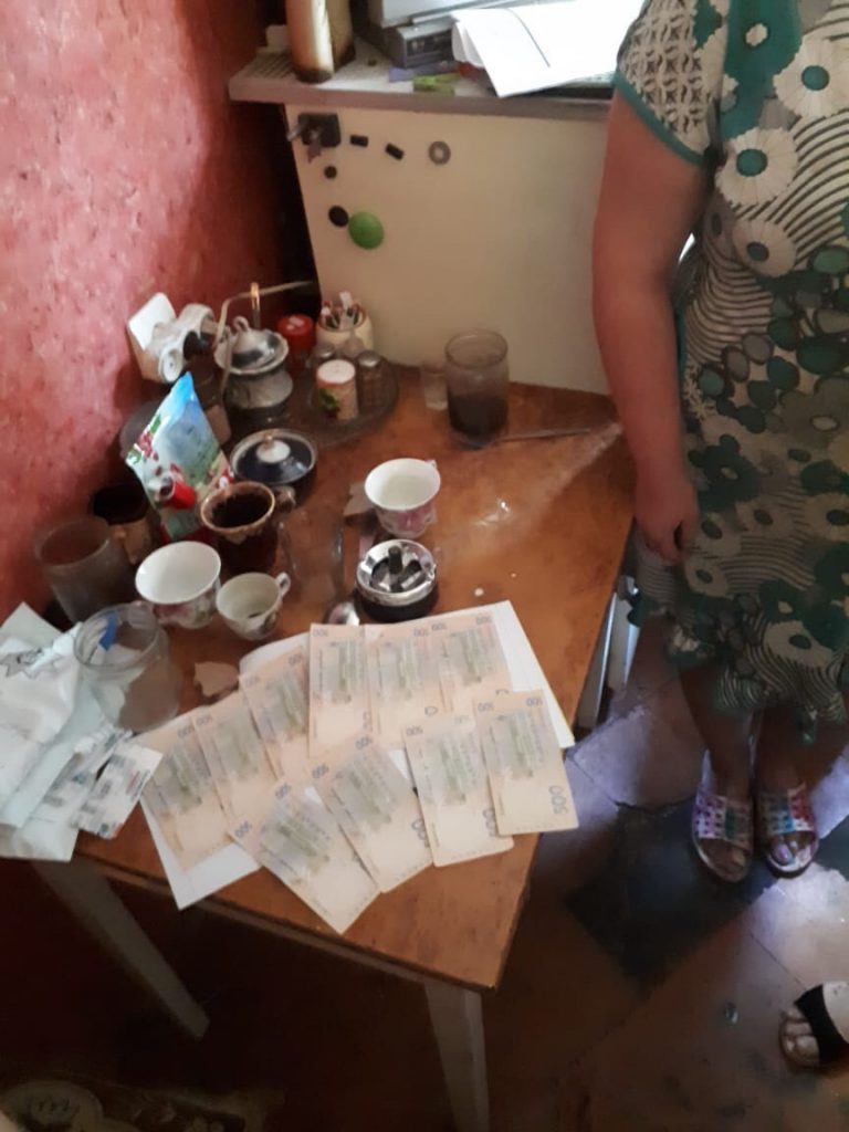 Женщина из Хмельницкого посуточно сдавала попрошайкам «в аренду» своих детей 5