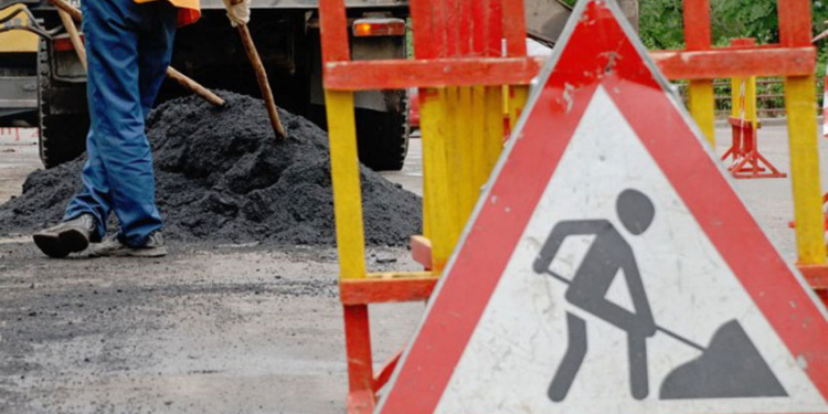 В Очакове выполнили текущий ремонт 17 улиц, заплатив за это 1,6 млн грн