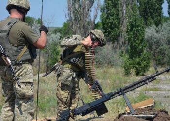 На Донбассе за сутки боевики провели 42 обстрела, ранено двое наших воинов – Штаб ООС